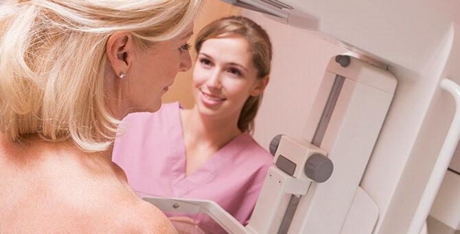 Etapas del cáncer de mama y cómo la psicología puede ayudar a superarlo